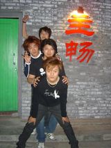 �����ֶ�д��ͼƬ