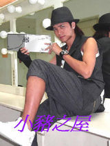 ��־��д��ͼƬ