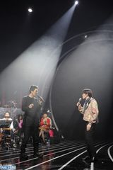 ��־��д��ͼƬ