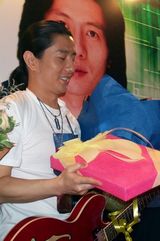 ֣��д��ͼƬ