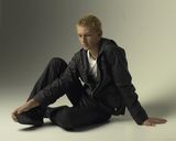 ������˹�����ٸ�(Alex Pettyfer)д��ͼƬ