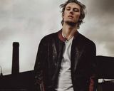 ˹ٸ(Alex Pettyfer)дͼƬ