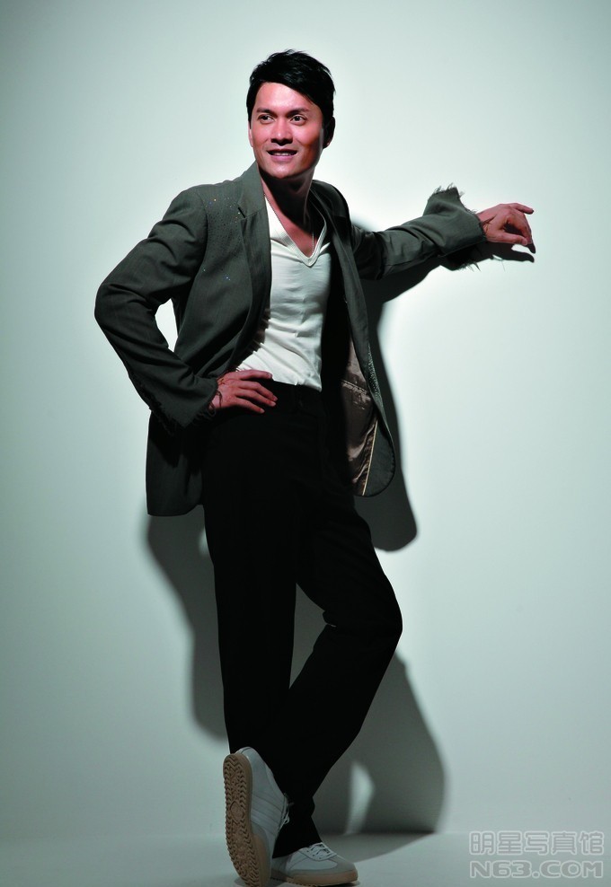 吕良伟写真图片-自制2048x2048壁纸.大图-明星写真馆n63.com