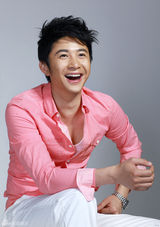 组图：张浩天男人味写真帅气十足