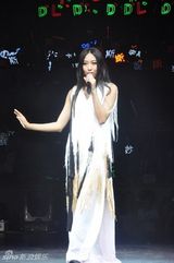 组图：快女杭州热力开唱 全国巡演拉开璀璨序幕