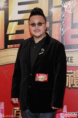 组图：熊黛林丧父后宣传《百星酒店》