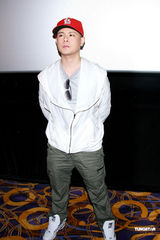 幻灯：侧田自言不帅没天赋 腼腆性格造就歌者气质