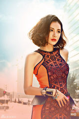 组图：毛林林街拍写真 彰显都市摩登范儿