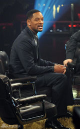 幻灯图集：威尔-史密斯夫妇挪威电视节目当众接吻