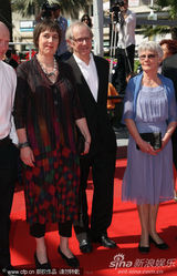 幻灯图集：《爱尔兰大道》首映 肯-罗奇携妻上阵