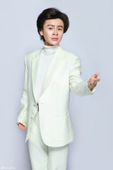 组图：大咖秀王祖蓝扮韦唯 谢娜上演橘子红了