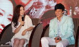 组图：《楚汉》见面会何润东李依晓互动