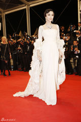 高清组图：竞赛片《刨根问底》首映 范冰冰抢镜亮相