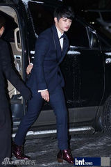 组图：金载沅孙丹菲等盛装亮相MBC演技大奖红毯