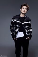 组图：吴克羣封面大片曝光 变身英伦爵士