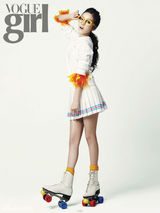 高清图：韩星具荷拉拍小清新写真变身旱冰少女