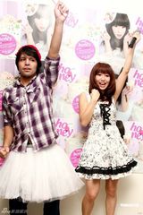 组图：郭书瑶最爱变装party 带歌迷大跳自创舞