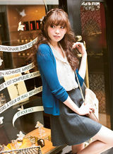 组图：日本模特宫田聪子示范89款秋季服饰搭配