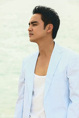 组图：明道独享悠闲假期 海边轻松惬意