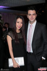 组图：主播刘明轩嫁王傲山 张卫健许志安出席