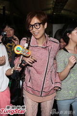 组图：郑秀文杜琪峰为《盲探》参展赴戛纳