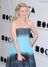 高清组图：克里斯汀-邓斯特性感抹胸礼服亮相