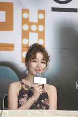 独家高清：尹恩惠撑新剧发布 郑容和李东健撞脸