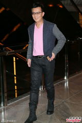 组图：张美妮大婚众星道贺 恨嫁杨怡抢花球