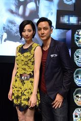 组图：《魔警》吴彦祖称与刘烨订娃娃亲是玩笑