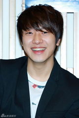 组图：韩团FTISLAND亚洲巡演发布会齐卖萌