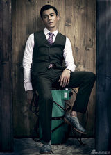 组图：乔振宇复古大片曝光 沉静突显男人魅力