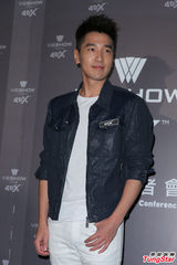 组图：赵又廷撇清绯闻只有高圆圆一个女朋友