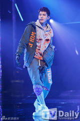 组图：SISTAR《MCountdown》夺冠 女团齐拼大腿