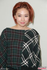 组图：郑伊健陈小春《无敌奖门人》录影玩游戏