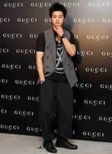 高清图：韩国演员朴寒星李秀景等出席时尚活动 