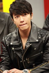 高清组图：SJ-M做客争开微博 玩转网络流行语