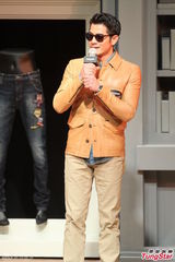 组图：郭富城回应城叶恋 怒斥报道不实