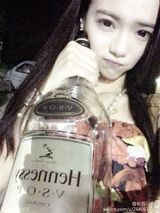 组图：微博女神美艳私照靠PS 网友幻灭大呼坑爹