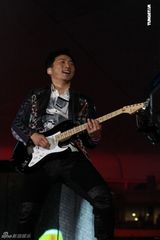 组图：五月天鸟巢开唱十万歌迷共创奇迹