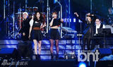 组图：韩团2PM与missA等出席音乐盛典尽情狂欢