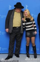 高清：《都灵之马》发布会 导演贝拉-塔尔眼神犀利