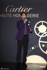 组图：陶喆出席代言活动 为父亲延迟发片