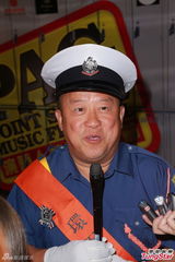 组图：香港演艺协会校服派对 女星制服诱惑