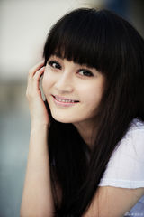 高清图：姚笛清纯俏丽写真 重塑各路经典人物