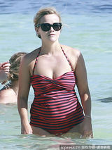 组图：迪亚兹平胸见狗仔快闪 巴里摩尔晒肥肚腩