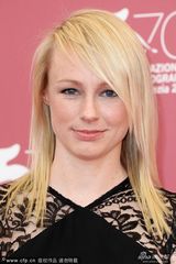 组图：《乌克兰不是妓院》女子半裸大闹发布会