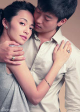 高清图：姚晨凌潇肃携手代言 爱情停在驻眸一瞬间