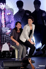 组图：金亨俊香港会歌迷 透露理想对象是歌手BOA