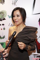 组图：李美凤享受子女陪伴 夫妻间体谅信任重要