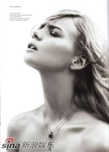 幻灯图集：荷兰名模玛萝丝-赫斯特清纯黑白写真